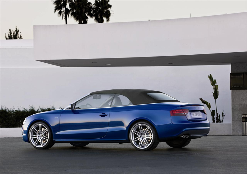 Illustration for article titled Audi A5, S5 Convertibles Open For Business